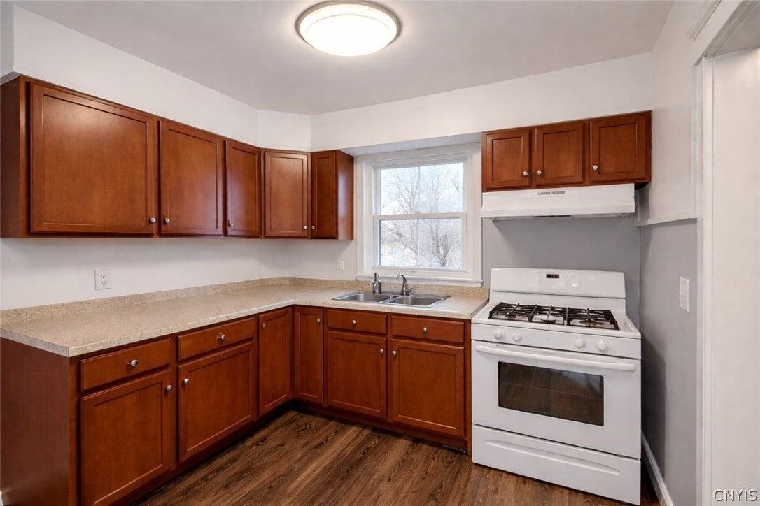 15 School St - Photo 3 of 17