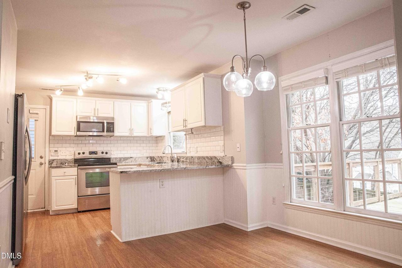 2908 Laura Duncan Rd - Photo 3 of 18