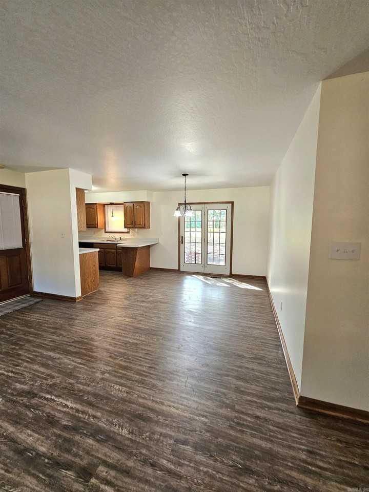 1302 Stafford St - Photo 3 of 5