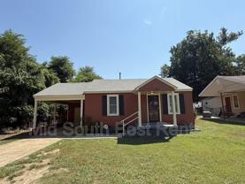 3152 Harvester Ln E - Photo 1 of 1