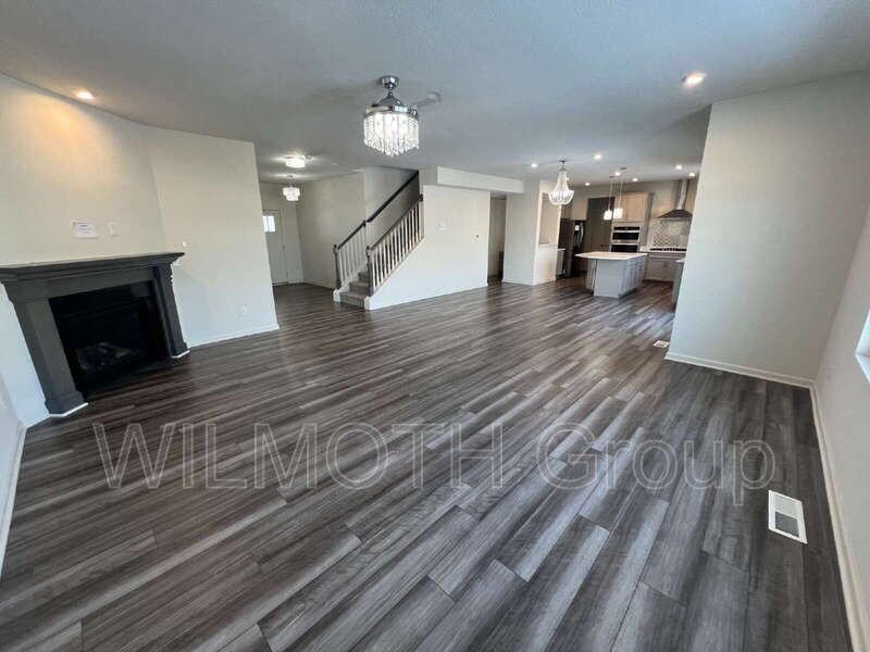 5374 Noble Crossing Pkwy W - Photo 3 of 37