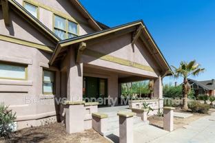 1301 W Monroe St #4 - Photo 1 of 1