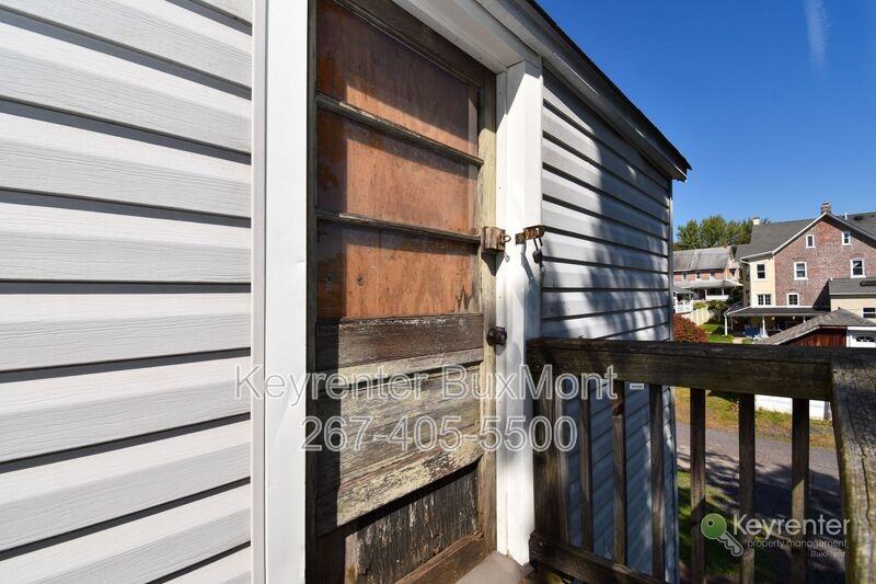 110 N 5th St - Photo 5 of 7