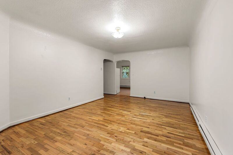 6610 E Burnside St - Photo 4 of 13