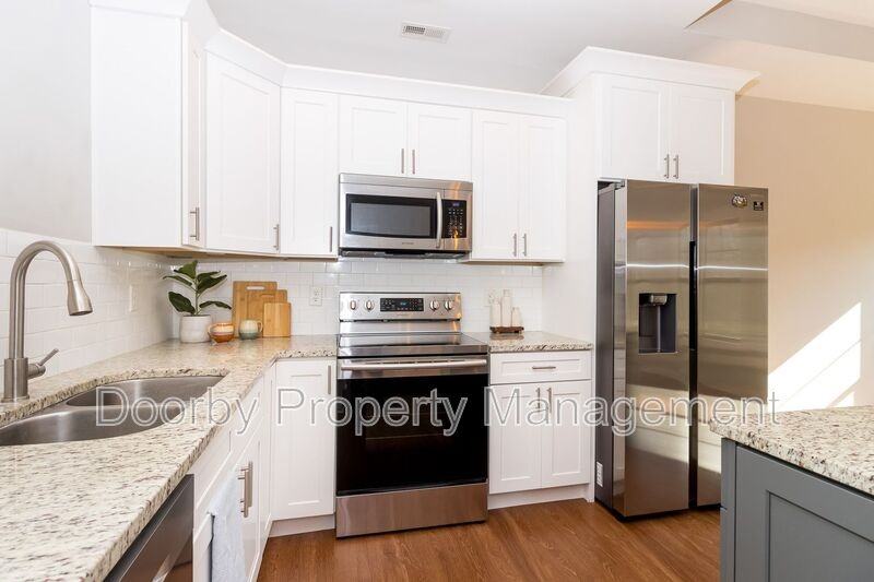 206 S Aster Ave - Photo 2 of 19