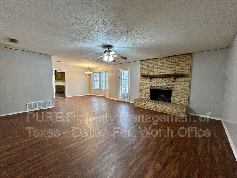 2608 Oaks Dr - Photo 4 of 27