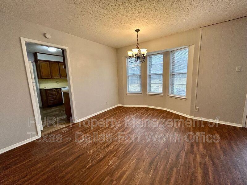 2608 Oaks Dr - Photo 7 of 27