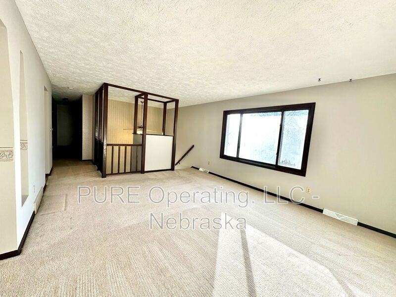 13007 S 35th St - Photo 6 of 50