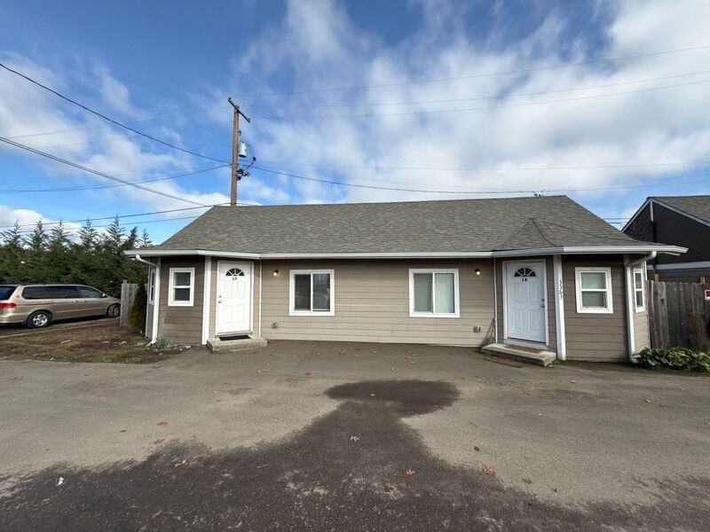 3363 Portland Rd Ne #17 - Photo 2 of 17