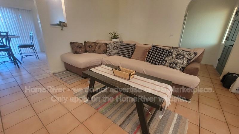 2860 Edgewood Dr - Photo 4 of 37