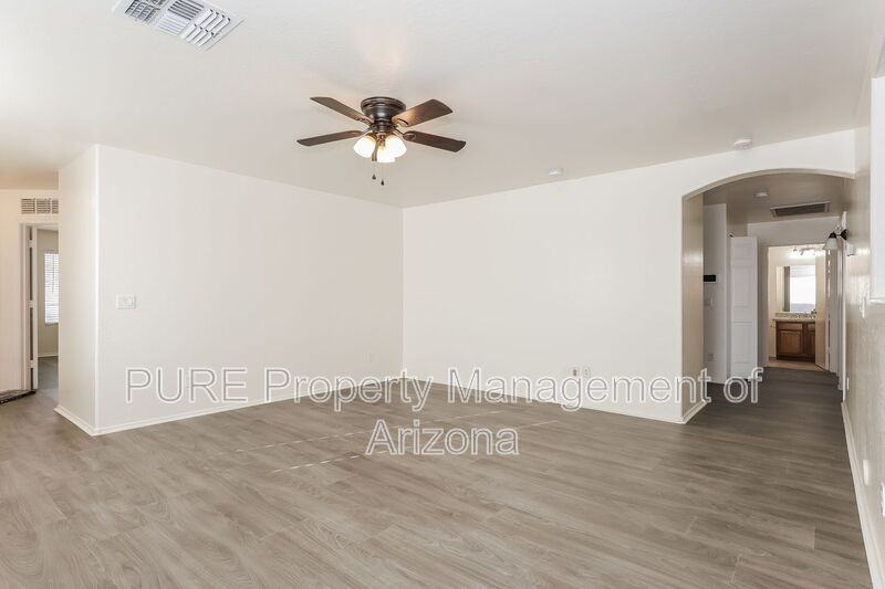 15969 W Larkspur Dr - Photo 4 of 25