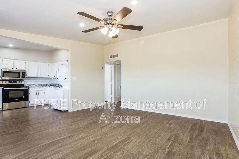 2101 W Heatherbrae Dr #30 - Photo 2 of 18