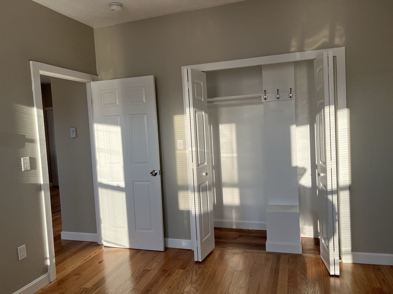 1084 Dorchester Ave #2 - Photo 4 of 25