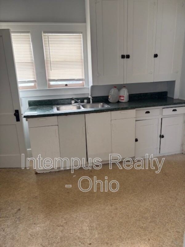 437 Nevada Ave Nw - Photo 2 of 9