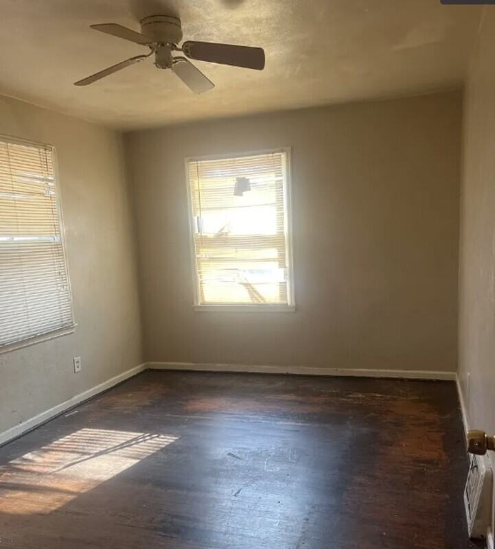 6705 Donald St - Photo 4 of 7