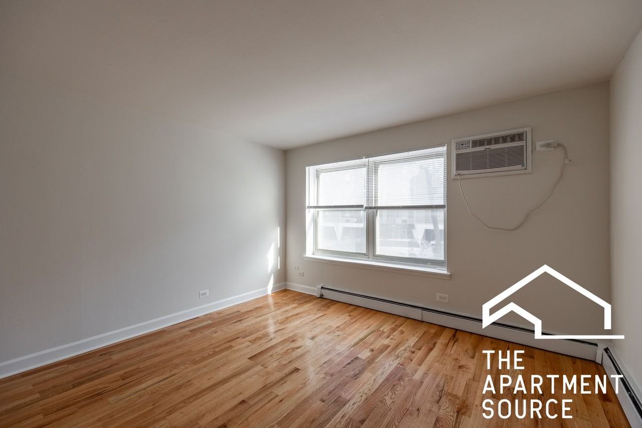 6830 N Sheridan Rd #254 - Photo 3 of 14