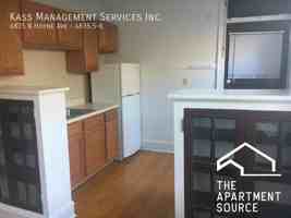 featured image of N Hoyne Ave #G