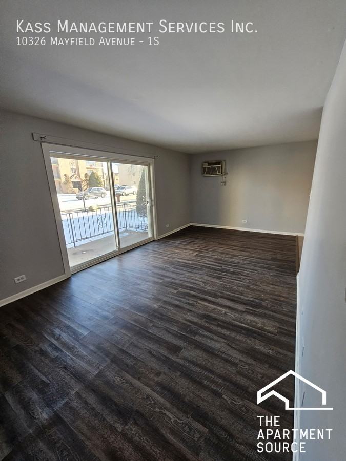 10326 Mayfield Ave #1S - Photo 3 of 6