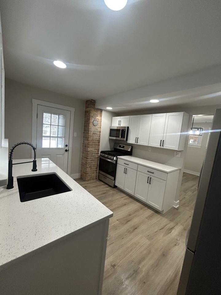 746 Mcdonald St #NA - Photo 6 of 14