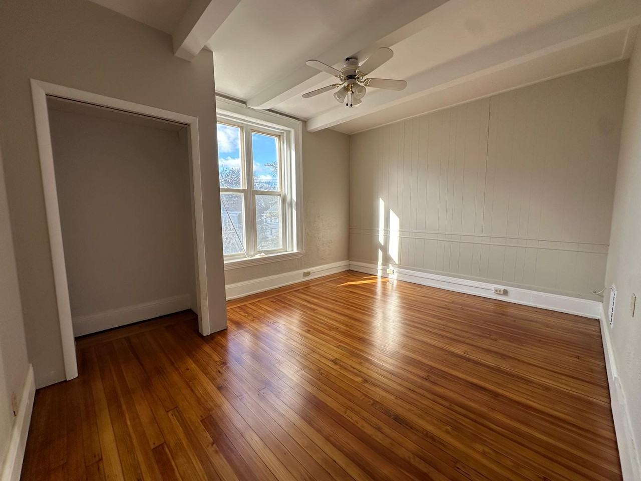 213 Pawling Ave #2 - Photo 5 of 13