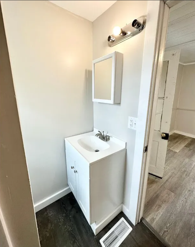 10 Grace St #1F - Photo 2 of 6