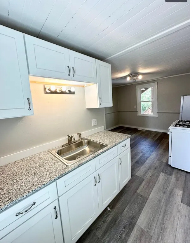 10 Grace St #1F - Photo 6 of 6