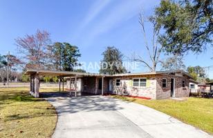 featured image of 7671 Vale Dr