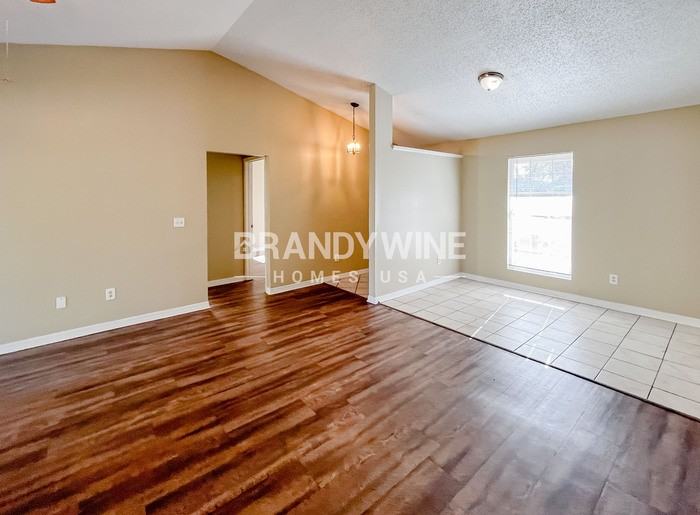 8145 Mactavish Way W - Photo 5 of 25