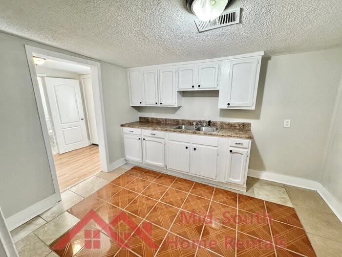 2603 Carnes Ave - Photo 7 of 22