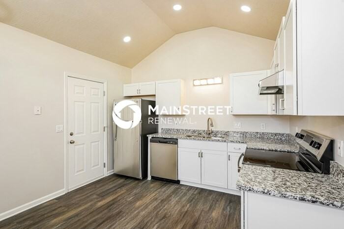 1789 Antebellum Dr - Photo 6 of 18