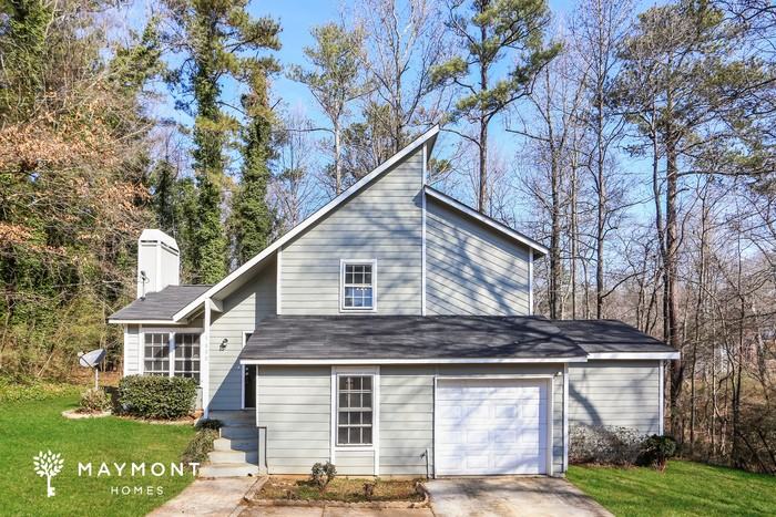 1600 Pin Oak Ln Se - Photo 6 of 17