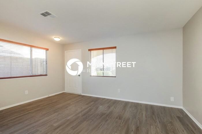 2818 W Campo Bello Dr - Photo 4 of 16