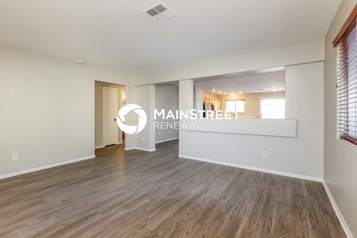 2818 W Campo Bello Dr - Photo 5 of 16