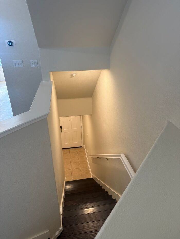 616 Arcadia Dr - Photo 2 of 14