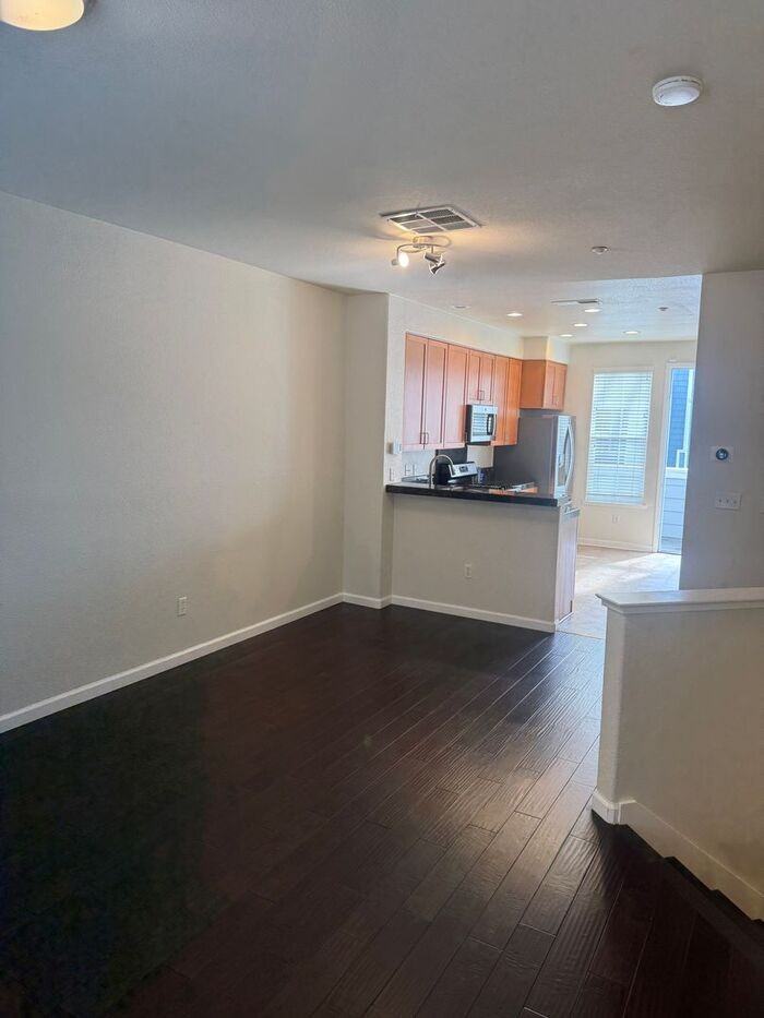 616 Arcadia Dr - Photo 5 of 14