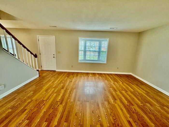 7814 Milton St Sw - Photo 4 of 29