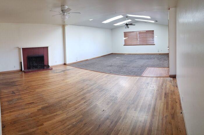 2055 Ives Ave - Photo 4 of 50