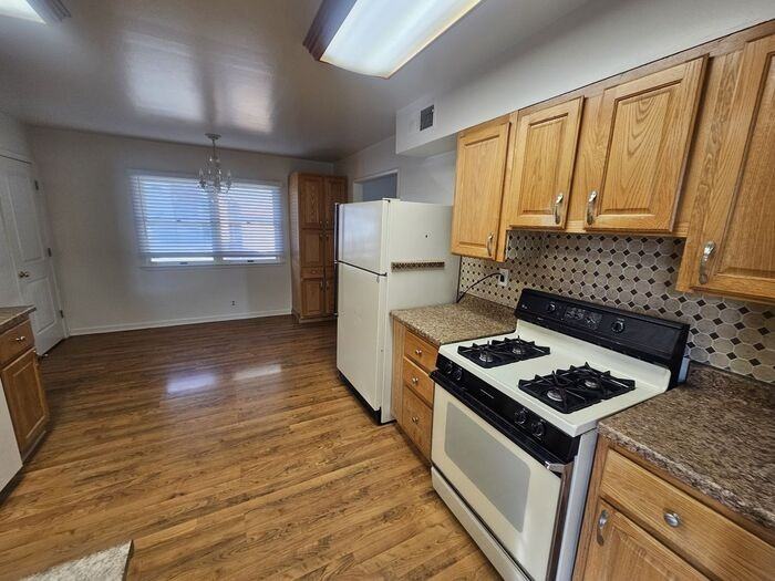 2055 Ives Ave - Photo 6 of 50