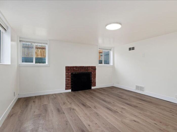 1220 E Hudson Ave #B - Photo 5 of 21