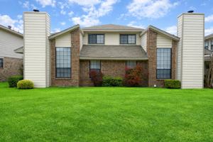 featured image of 4376 Hulen Cir E