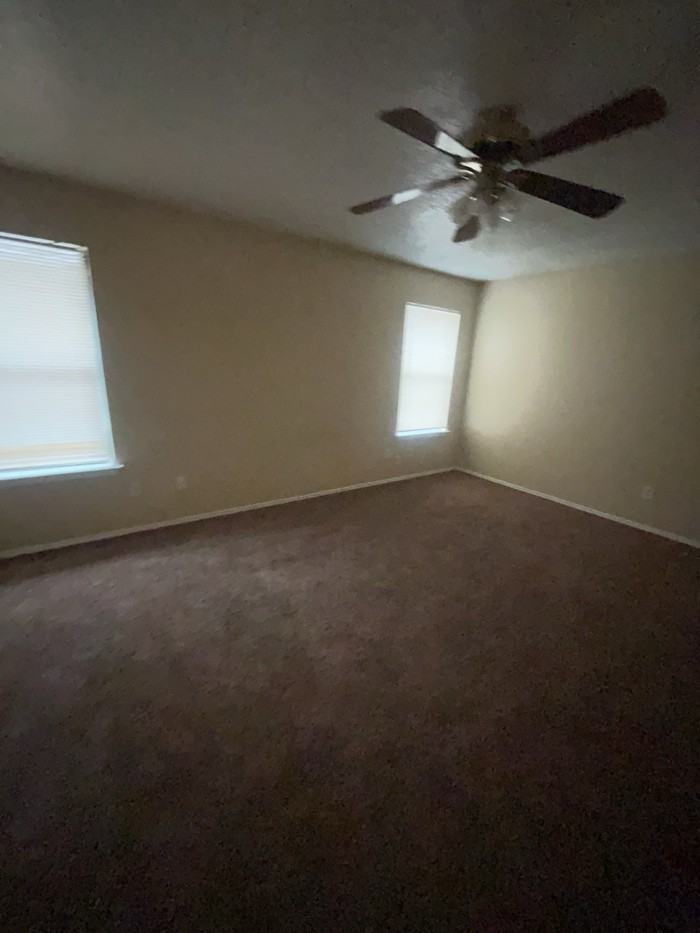 4376 Hulen Cir E - Photo 3 of 7