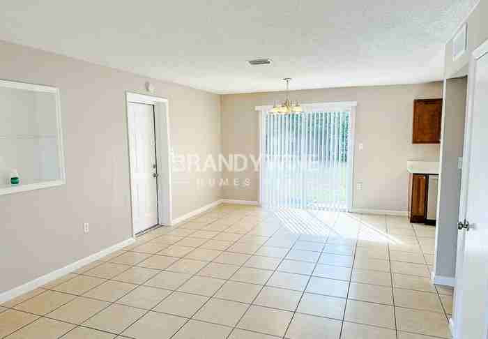 3202 Needles Dr - Photo 3 of 17