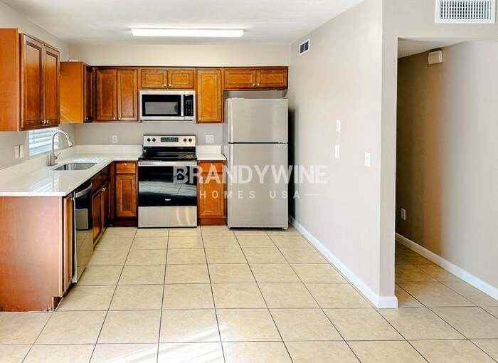 3202 Needles Dr - Photo 5 of 17