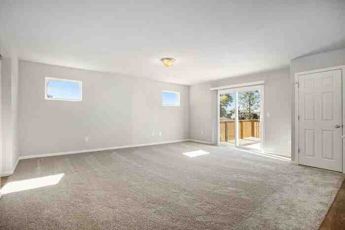 1318 Forest View Dr - Photo 5 of 20