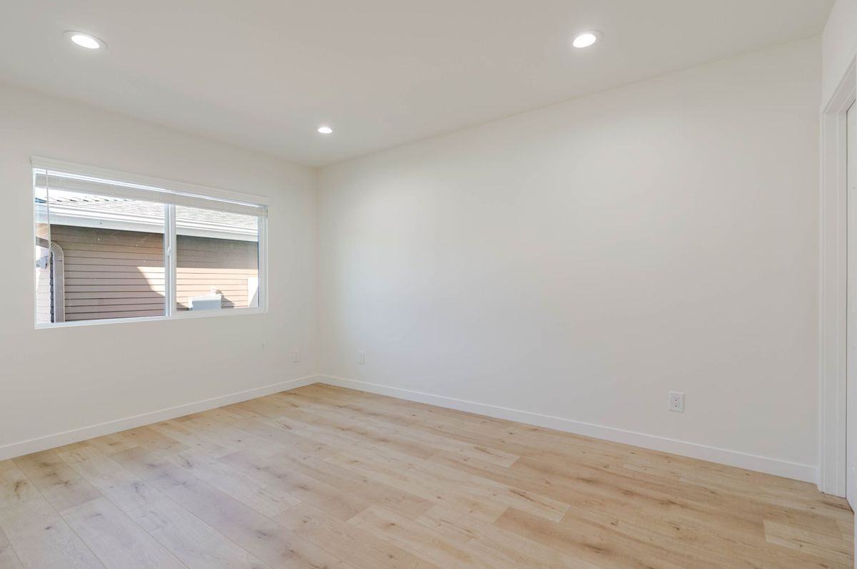 5407 La Mirada Ave - Photo 5 of 11