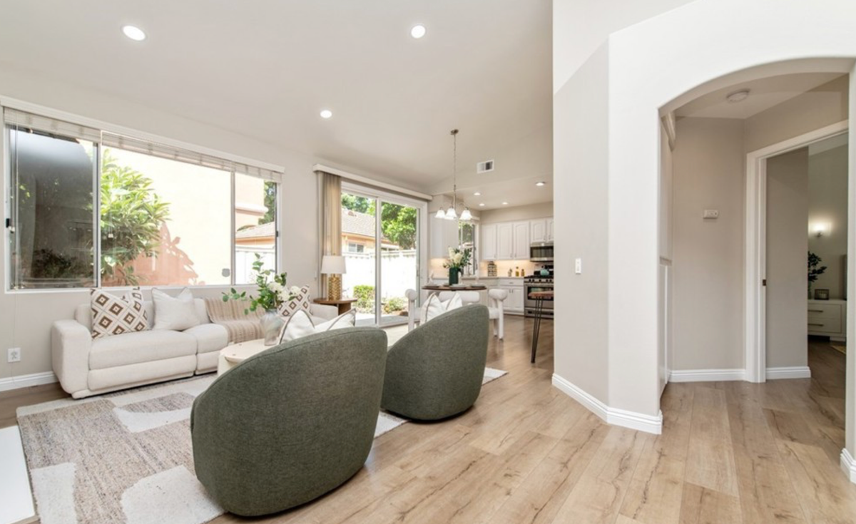 12 Parthenia - Photo 2 of 13