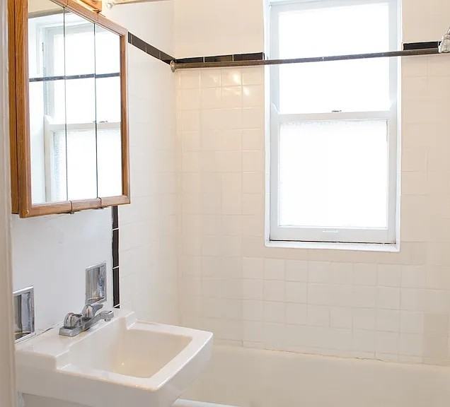 533 W Wellington Ave #13 - Photo 7 of 9