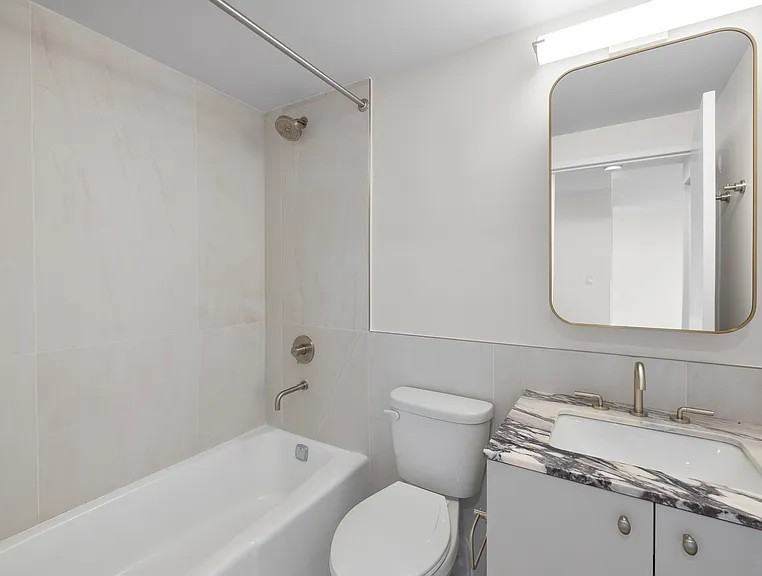 600 Columbus Ave #9B - Photo 6 of 6