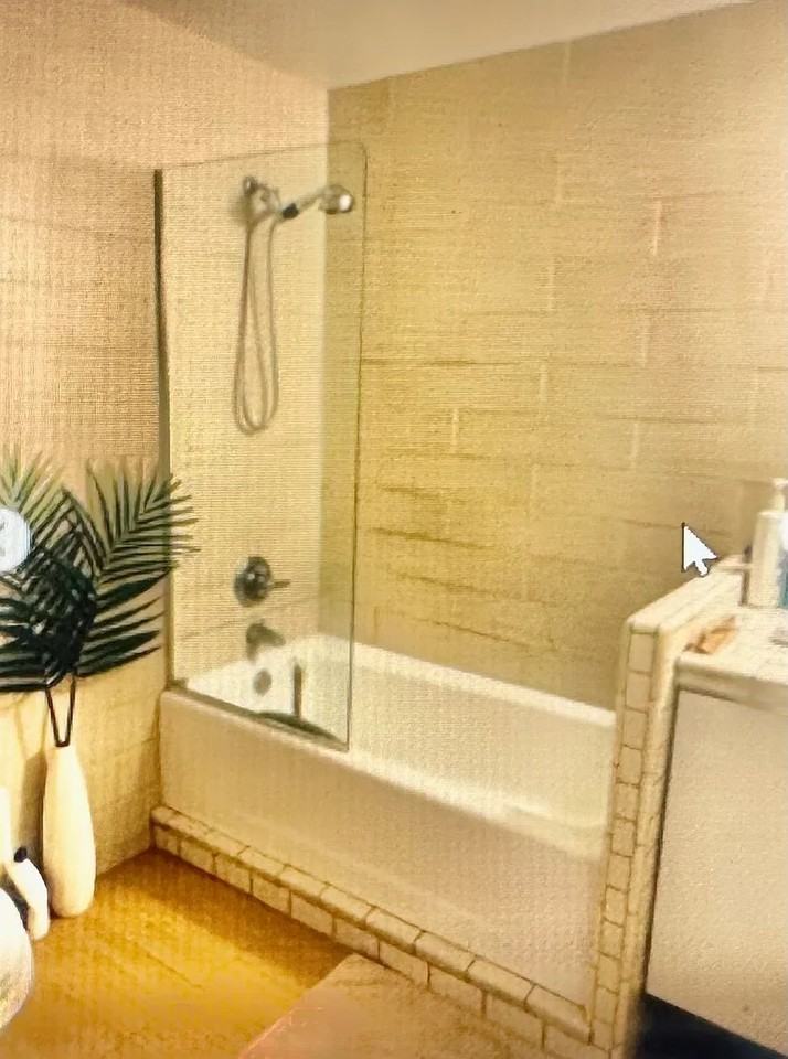 615 Hampton Dr #A107 - Photo 7 of 14