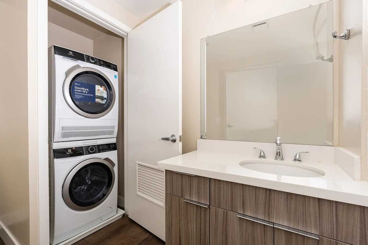 788 Harrison St #537 - Photo 6 of 13